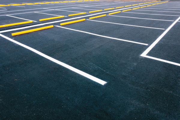 Asphalt Parking Lot Sealing in Ankeny